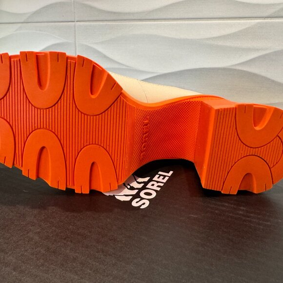 SOREL Brex™ Heel Zip Off-white Leather, /Orange Bottom Size 9.5 (worn twice) - Picture 6 of 10